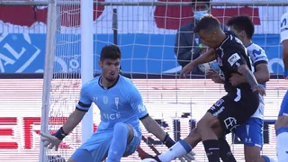 Con Zampedri a la cabeza: La estelar formación de U. Católica para visitar a la U en el clásico