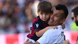 Gary Medel se despidió de Bologna: Usé la camiseta rossoblú con orgullo