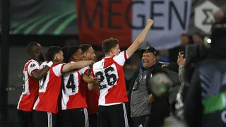 Feyenoord venció a un errático Olympique de Marsella en semifinales de la Conference League