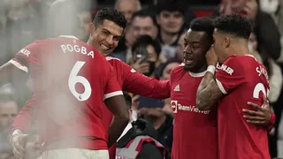 Cristiano Ronaldo comandó la victoria que dejó a Manchester United en puestos de Champions League