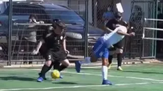 Futbolista ciego nacional Víctor Hugo Silva anotó un golazo de taco