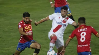 Ignacio Núñez anotó su primer gol como profesional en triunfo de U. Española sobre Curicó