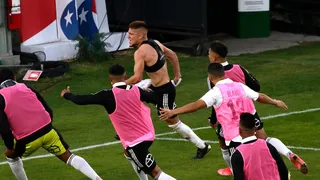 ¡20 años invictos! Colo Colo aseguró dos décadas sin perder con la U en el Monumental