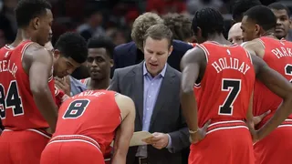 La columna de Manfred Schwager: Con las manos atadas