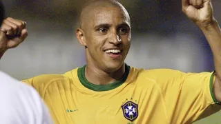 Roberto Carlos regresará al fútbol con el equipo de un pub inglés