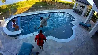Estrella de la NBA mostró dramático rescate de su hijo que cayó a una piscina