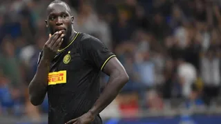 Cagliari evitó sanción por los insultos racistas de sus hinchas a Romelu Lukaku