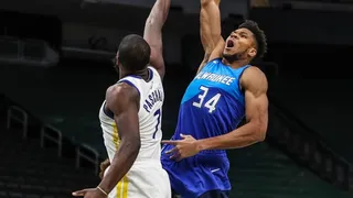 Milwaukee Bucks arrasó con Golden State Warriors en la jornada navideña de la NBA