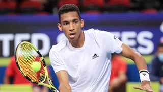 Auger-Aliassime superó a Zverev y metió a Canadá en semifinales de la ATP Cup