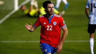 Ex médico de U. de Chile: Veo complicado que Brereton llegue a los partidos de La Roja