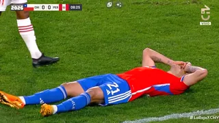 Sufre La Roja: Matías Catalán salió lesionado en los primeros minutos ante Perú