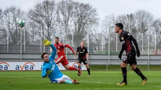 La acción de los futbolistas chilenos por Europa en el tercer fin de semana de enero