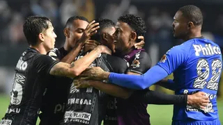 Santos volvió a celebrar en el Brasileirao tras vencer a Atlético Paranaense