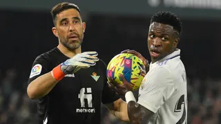 El polémico cruce de Claudio Bravo con Vinícius Junior en el Betis-Real Madrid