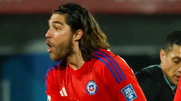 Francisco Sierralta se fue expulsado a los 9 minutos y desató la polémica ante Bolivia