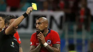 Ex juez español sobre árbitro que dirigirá a la Roja: Le da mucha fluidez al juego