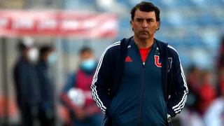 La U oficializó la renuncia de Esteban Valencia y anunció a Cristián Romero como DT interino