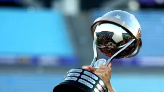 Sorteo fase de grupos Copa Sudamericana 2026: cuándo es, fecha, a qué hora es, formato, bombos, fixture, equipos clasificados y qué canal transmite en Chile
