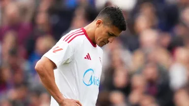 Sevilla de Alexis Sánchez y Suazo cae a zona de descenso y estalla la tensión con hinchas