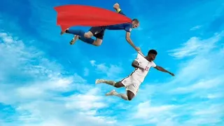 Artero agarrón de Chiellini a Bukayo Saka generó una ola de divertidos memes