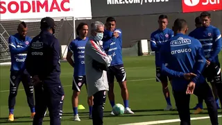 Alexis Sánchez y Arturo Vidal comandaron el entrenamiento de la Roja en “Juan Pinto Durán”