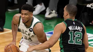 Giannis Antetokounmpo comandó con triple-doble el triunfo de los Bucks ante los Celtics en Boston