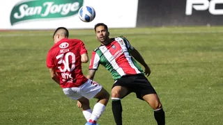 Mathías Pinto aprovechó un error defensivo de Palestino e igualó para Ñublense en la última jugada