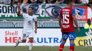 Colo Colo derribó a la UC con protagonismo del VAR y se instaló en la final de la Copa Chile