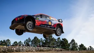 Dani Sordo sigue como líder del Rally de Cerdeña