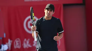 Tabilo y Garín vivieron dispar suerte en Hong Kong: uno sigue en carrera y el otro quedó fuera