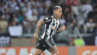 Atlético Mineiro de Eduardo Vargas enfrenta a Corinthians en el cierre del Brasileirao