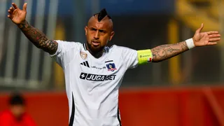¿Se quiere ir? Arturo Vidal entrega sus condiciones para seguir en Colo Colo