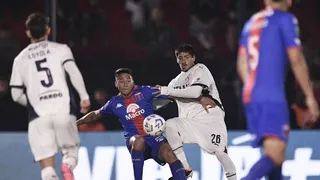 ¡Nos dio susto! Felipe Loyola recibió un duro golpe en el partido de Independiente contra Tigre
