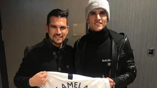 Mark González disfrutó triunfo de Tottenham en la Champions y se reencontró con Erik Lamela