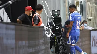 Tobar explicó roja a Camilo Moya: Una entrada con fuerza excesiva en la pantorrilla del rival