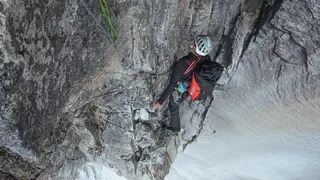 “La Chilenita”: Escaladores nacionales abrieron nueva ruta en cerro El Monstruo de Cochamó