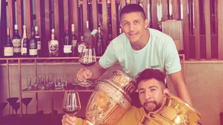 Alexis Sánchez y Mauricio Isla “picanearon” a Argentina