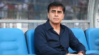 ¡No va más! Blanco y Negro decidió la salida de Gustavo Quinteros de Colo Colo