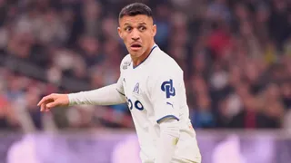 “El bigote maravilla”: Cuenta de la Ligue 1 destacó el look de Alexis