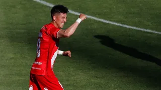 Curicó Unido aseguró la permanencia de Pablo Parra