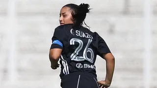 Con el 26 de su padre: Grettel, hija de Humberto Suazo, debutó con Universidad de Chile