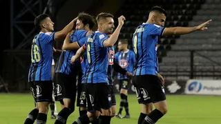 Huachipato goleó a Santiago Wanderers y recuperó terreno en la zona de copas internacionales