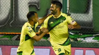 Aldosivi de Martín Palermo volvió al triunfo frente a Banfield en la liga argentina