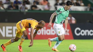 Víctor Dávila le ganó el duelo a Igor Lichnovsky y clasificó a la final de la Concachampions