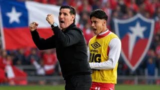 Es el DT sensación en Argentina y avisa: el técnico que le abre una puerta a La Roja