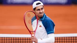 ¿Quién transmite Alejandro Tabilo vs Valentin Royer? Horario, canal, cómo ver EN VIVO y GRATIS por el del Masters de Madrid 2026