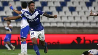 ¡Duro golpe! La UC se despidió de la Sudamericana tras un mazazo en la agonía ante Vélez