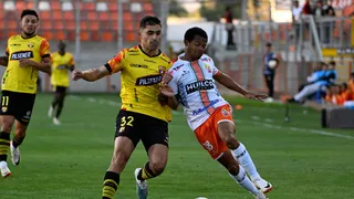 Cobresal empató sobre la hora con Barcelona en su estreno en Copa Libertadores