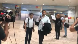 ¡Se viene la cita cumbre! Claudio Bravo llegó a Alicante para unirse a la selección