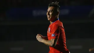 Vargas superó a Salas como segundo goleador histórico y es máximo artillero de Chile en Copa América